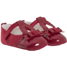 Mayoral cuddle shoe red toggle with scratches